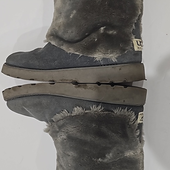 Ugg Australia Boots Grey mid calf Size 7 - Picture 4 of 12